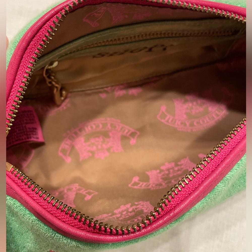 ICONIC JUICY Couture Y2K Vintage Hot Pink Green Princess Crown Heart Barrel Bag - Picture 9 of 12